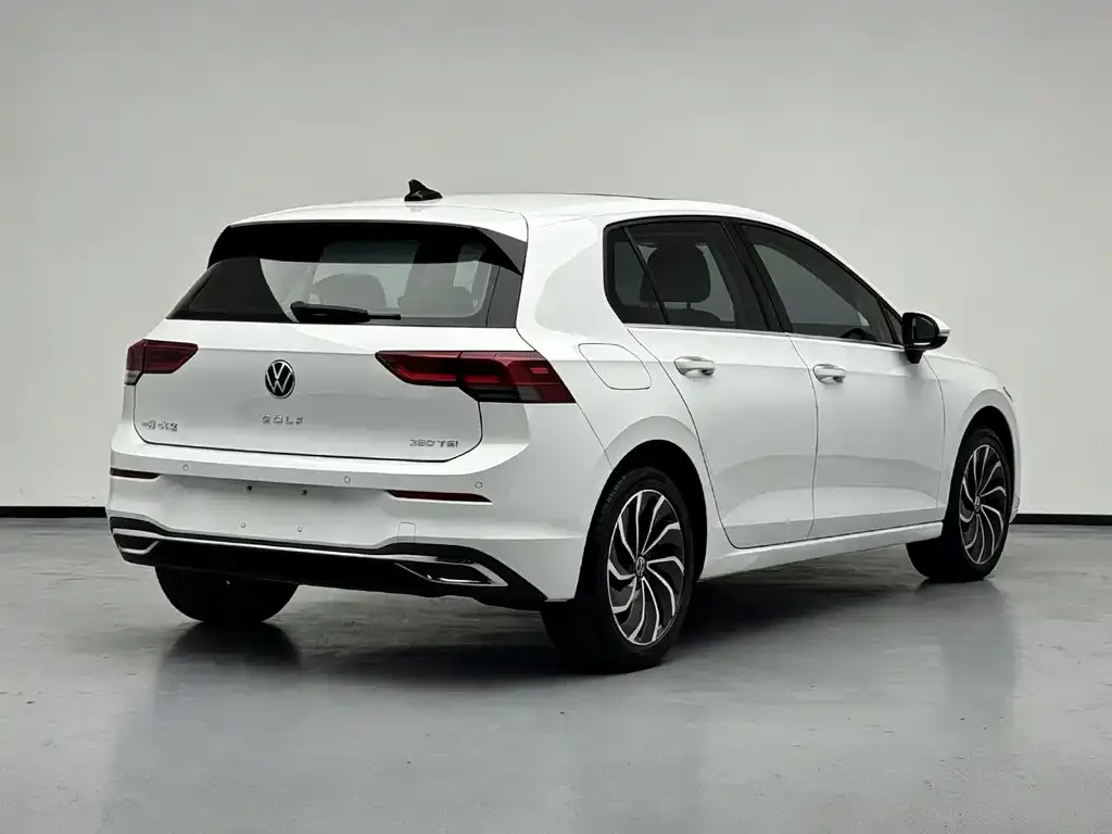 Volkswagen Golf — фото 5