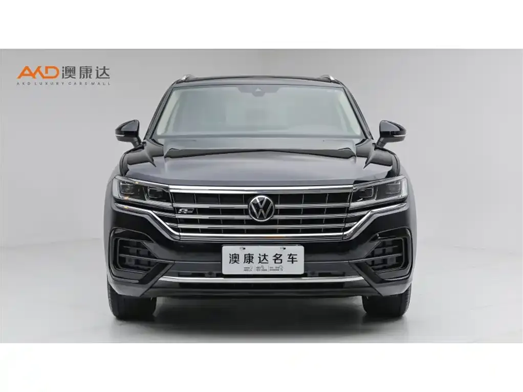 Volkswagen Touareg — фото 7