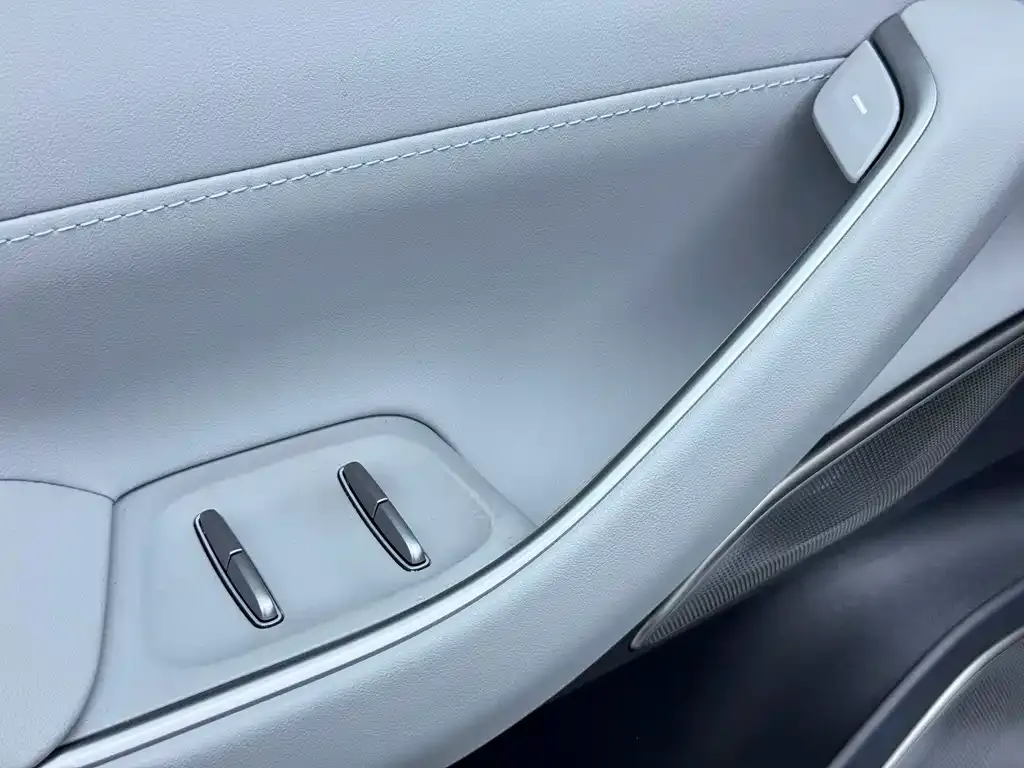 NIO EC7 — фото 10
