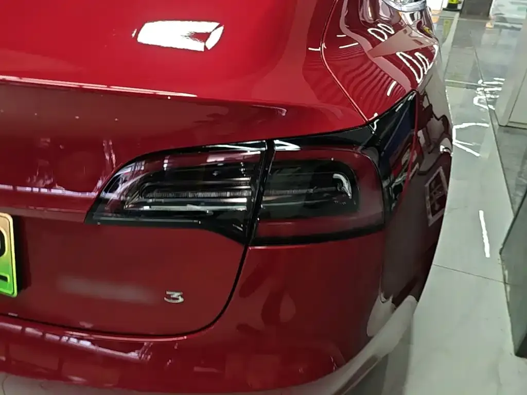 Tesla Model 3 — фото 6