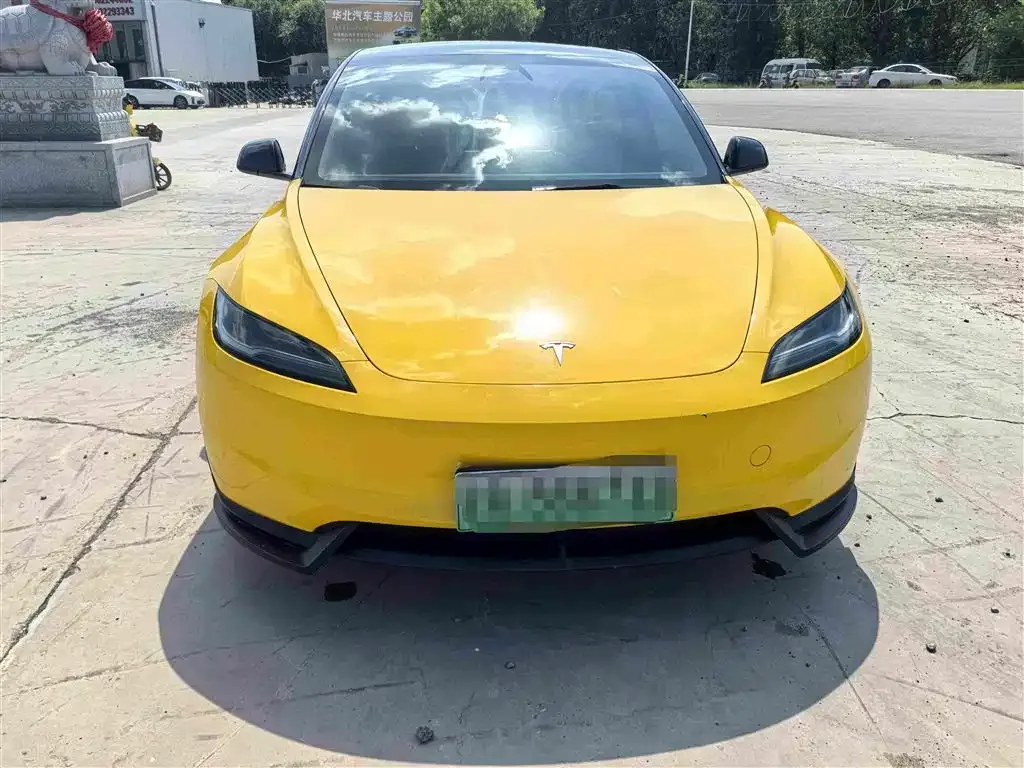 Tesla Model 3 — фото 5