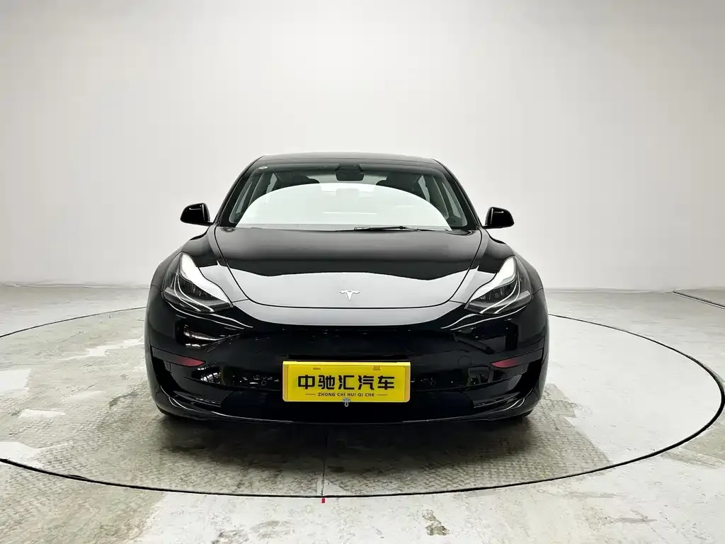 Tesla Model 3 — фото 8