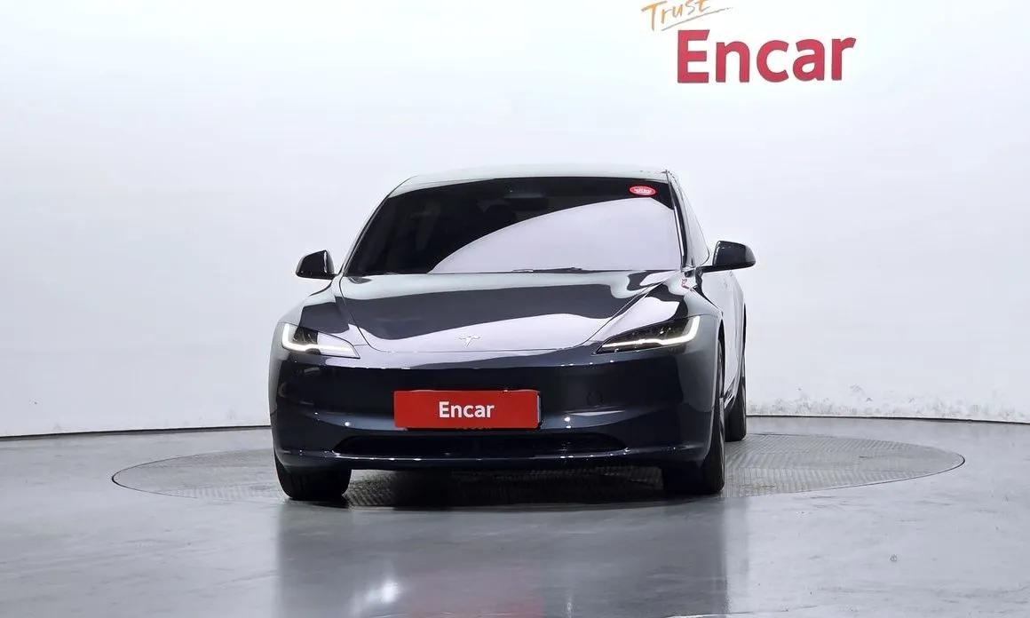 Tesla Model 3 — фото 10