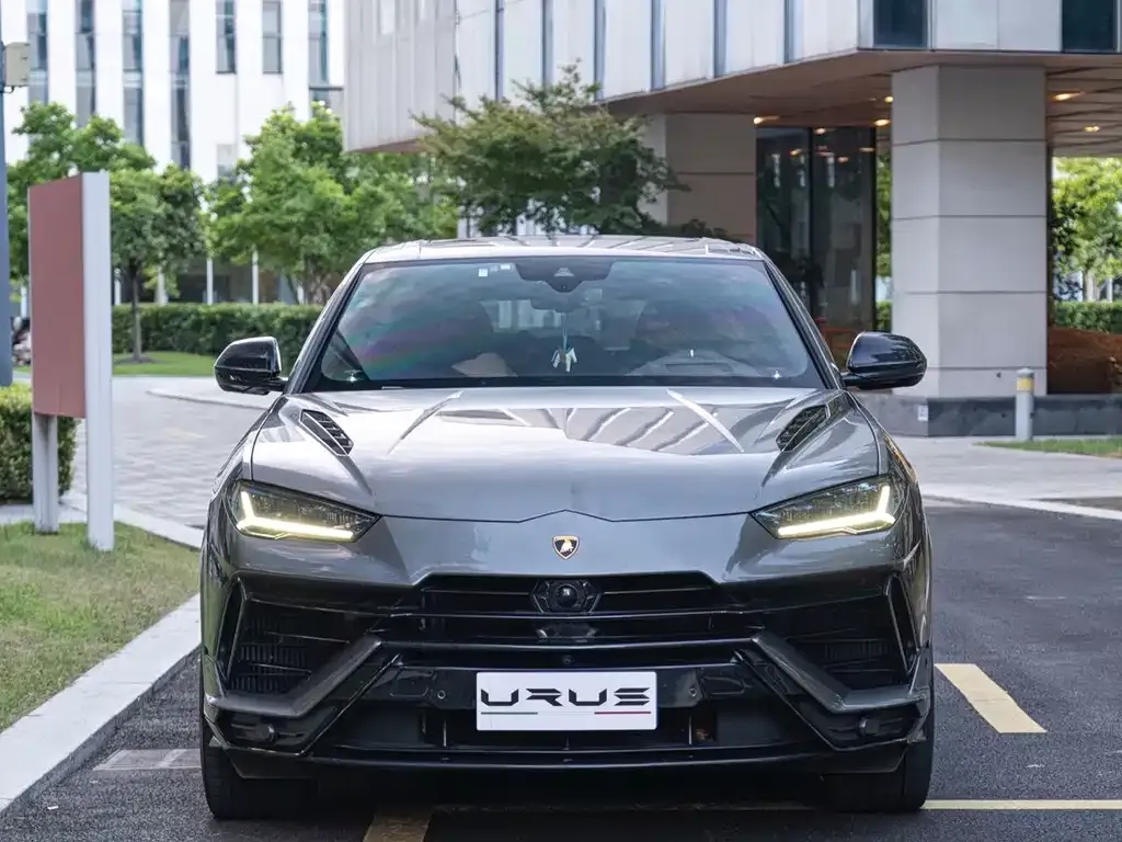 Lamborghini Urus — фото 7