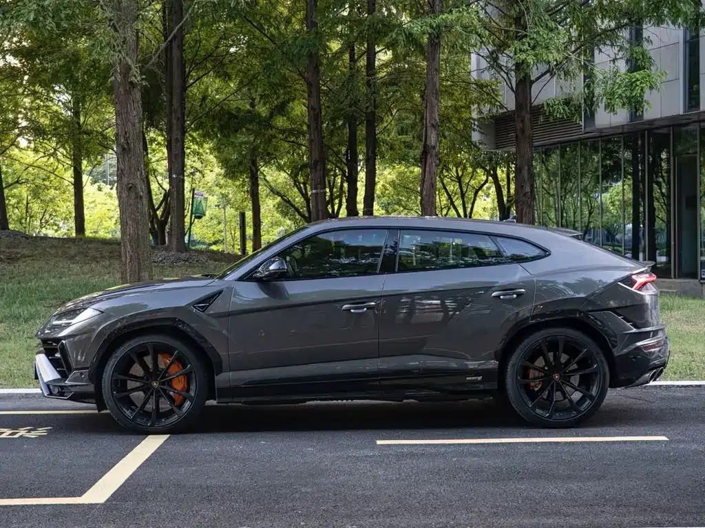 Lamborghini Urus — фото 4