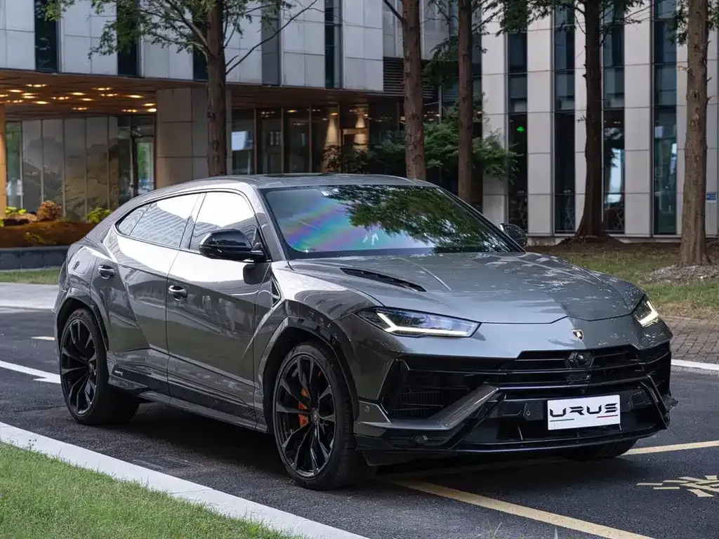 Lamborghini Urus — фото 3