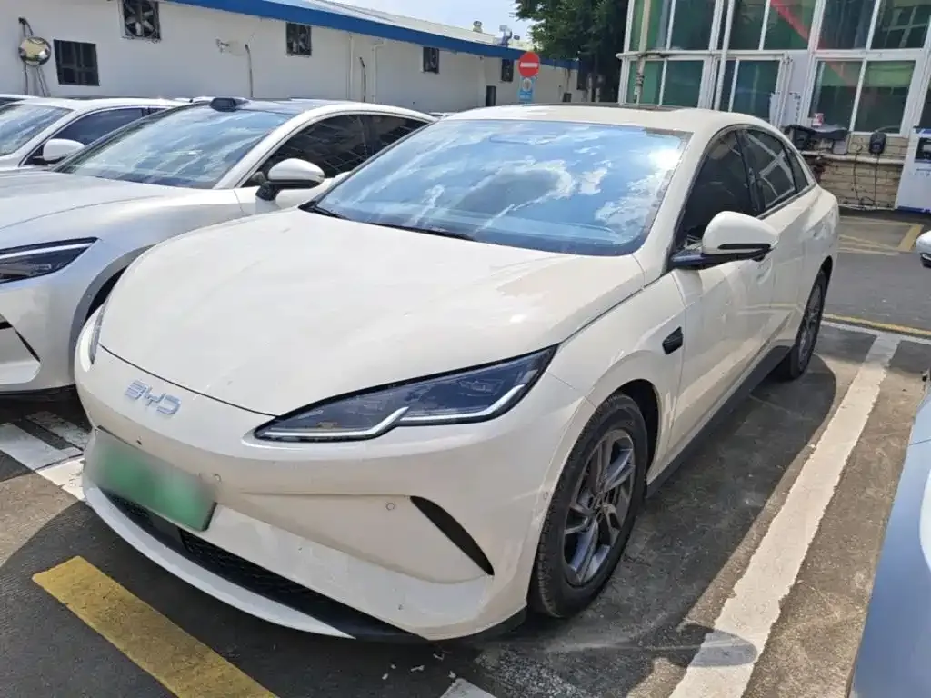 BYD Seal 06 — фото 1