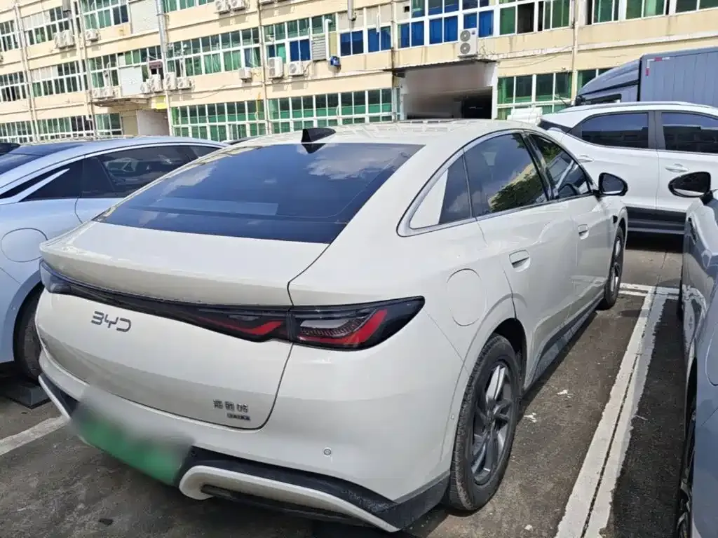 BYD Seal 06 — фото 8