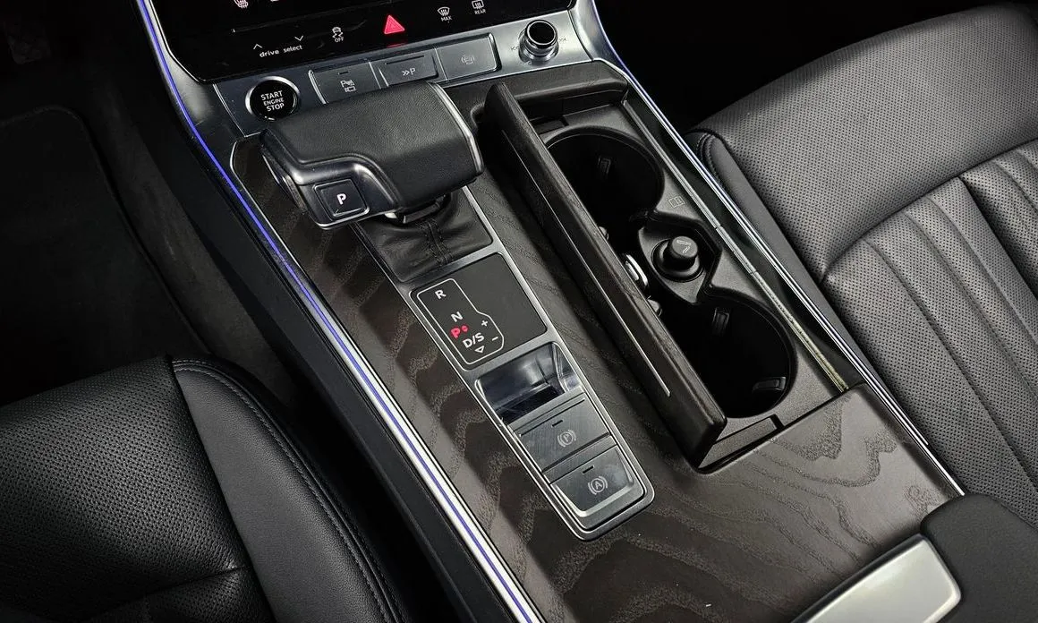 Audi A6 — фото 10