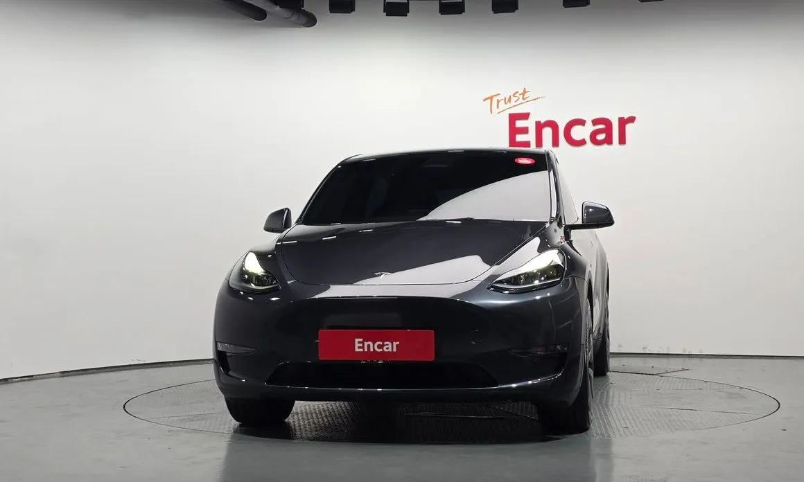 Tesla Model Y — фото 2
