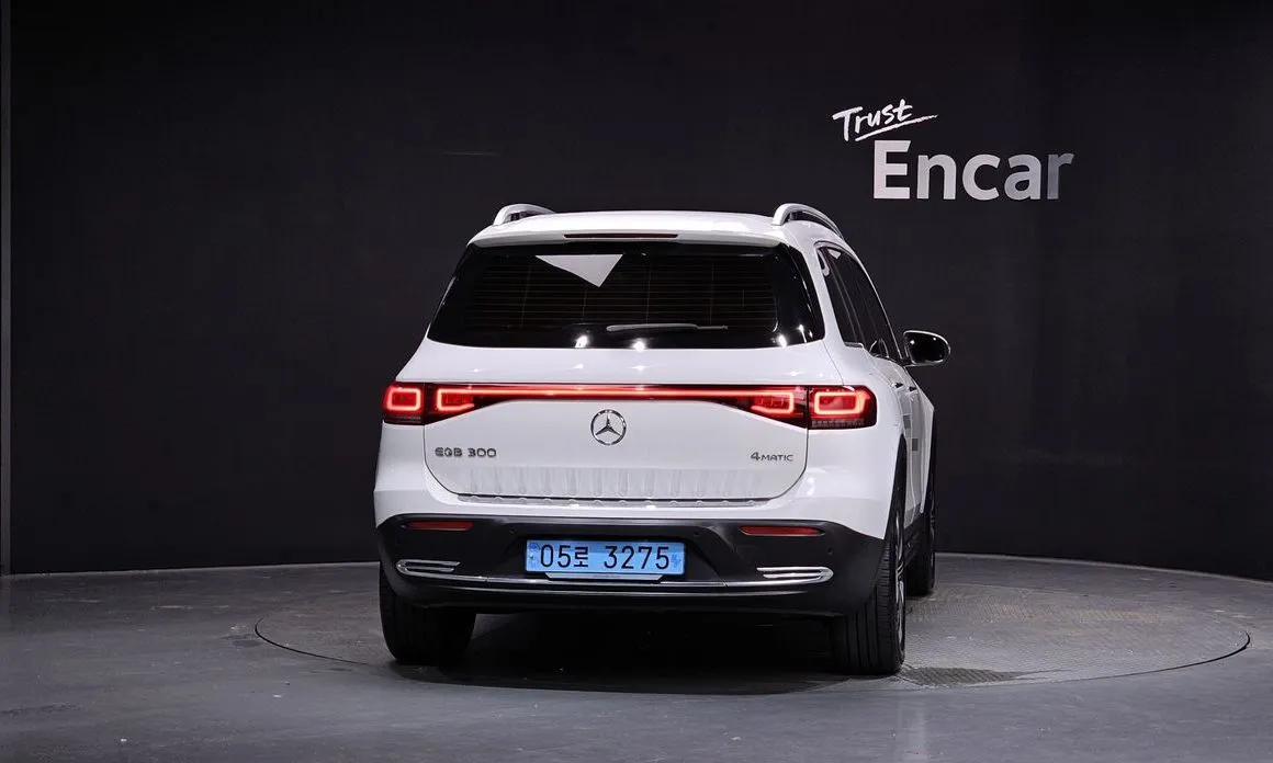 Mercedes-Benz EQB — фото 2