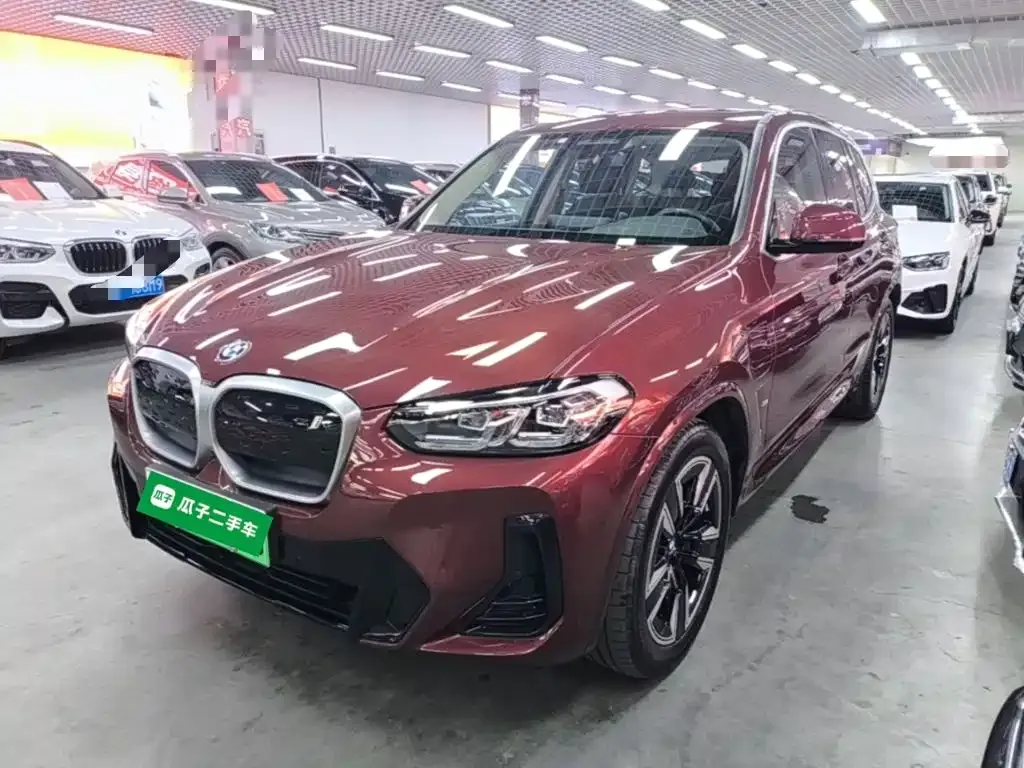 BMW iX3 — фото 1