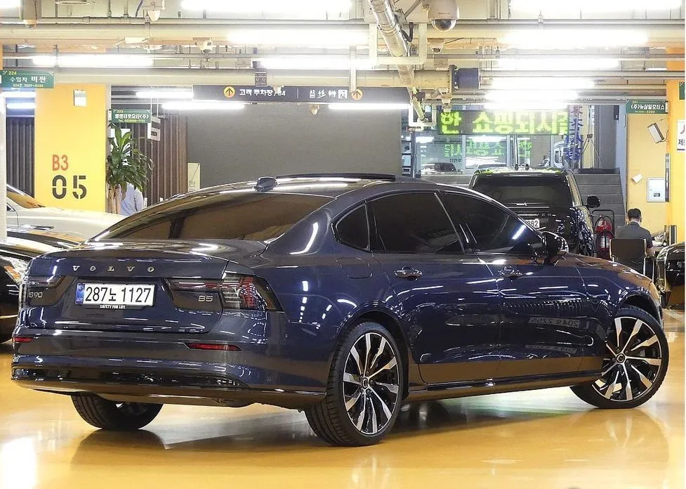 Volvo S90 — фото 6