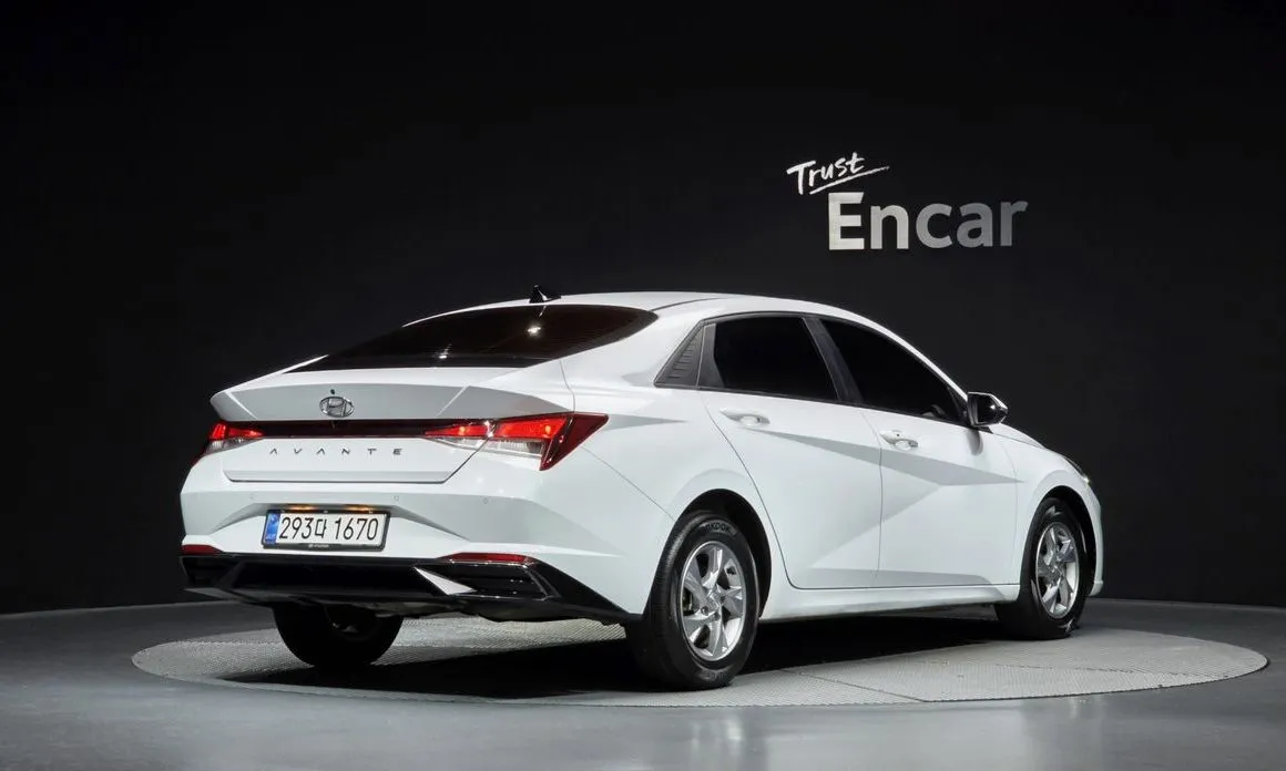 Hyundai AVANTE — фото 8