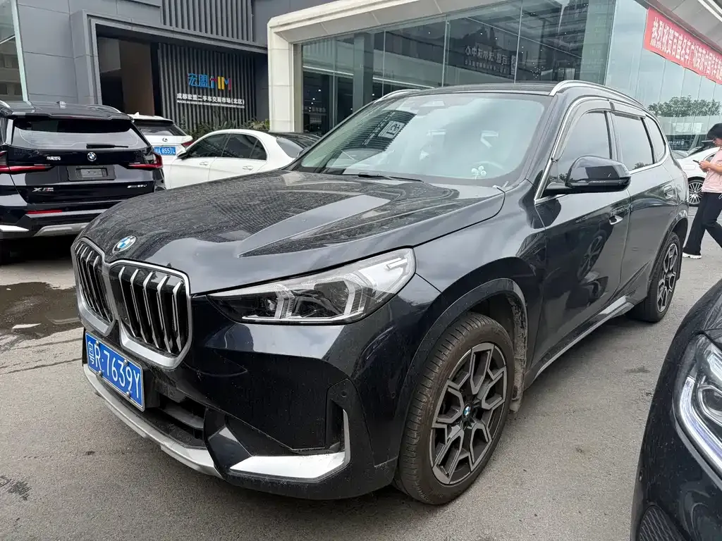 BMW X1 — фото 1