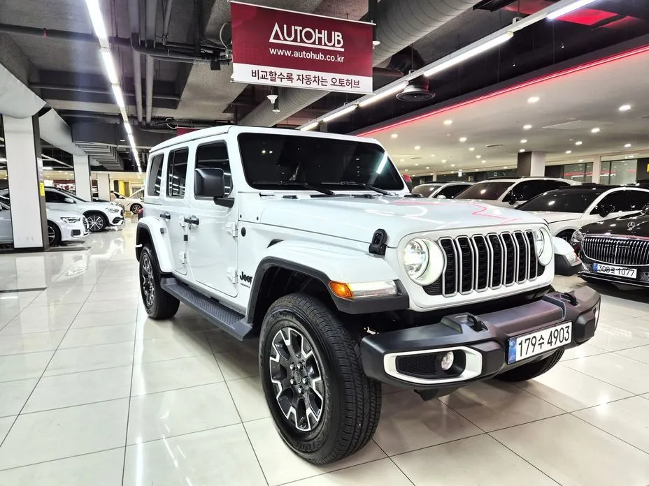 Jeep Wrangler — фото 8