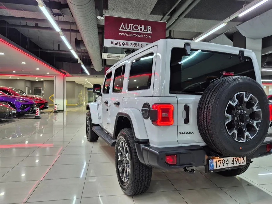 Jeep Wrangler — фото 2