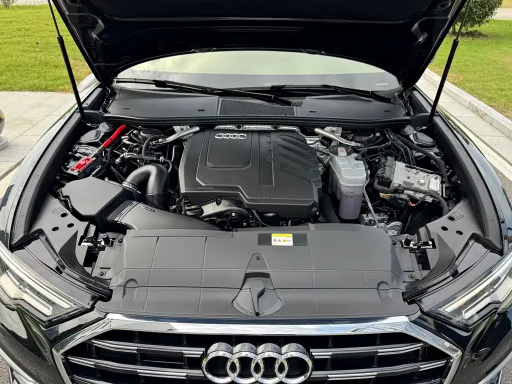 Audi A6L — фото 7