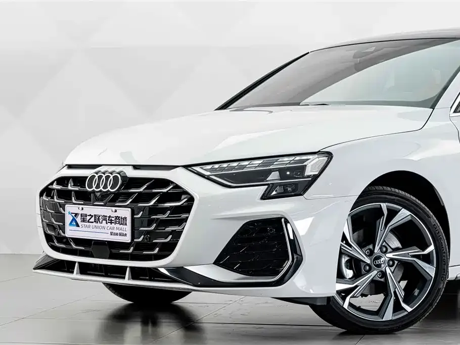 Audi A3 — фото 2