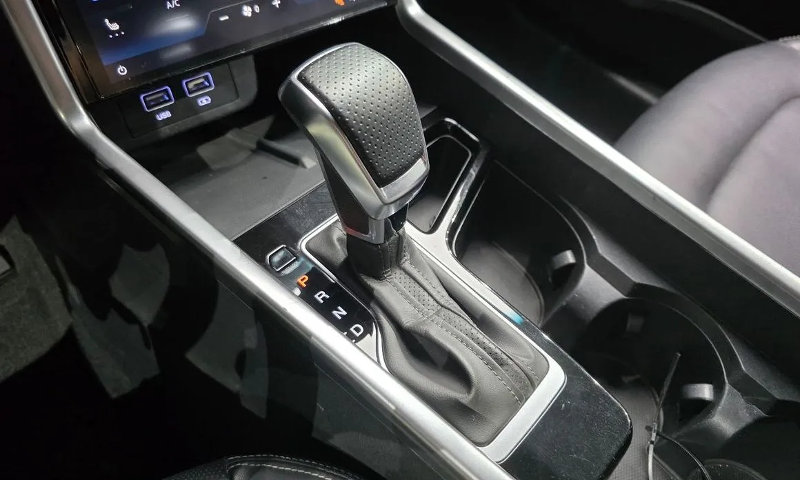 KG Mobility (Ssangyong) Torres — фото 10