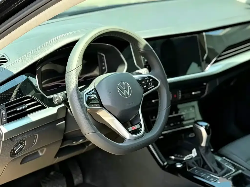 Volkswagen Passat — фото 9