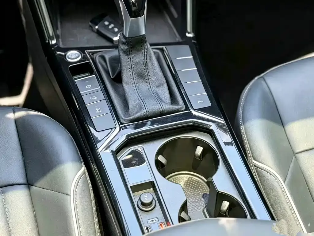 Volkswagen Passat — фото 4