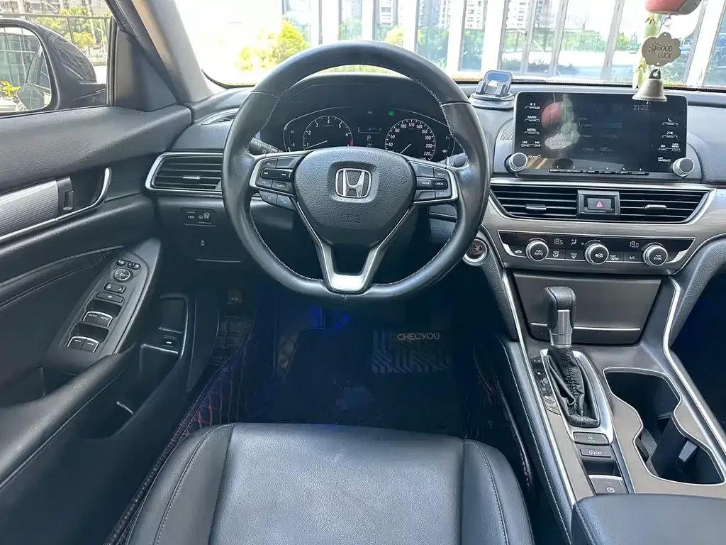 Honda Accord — фото 3
