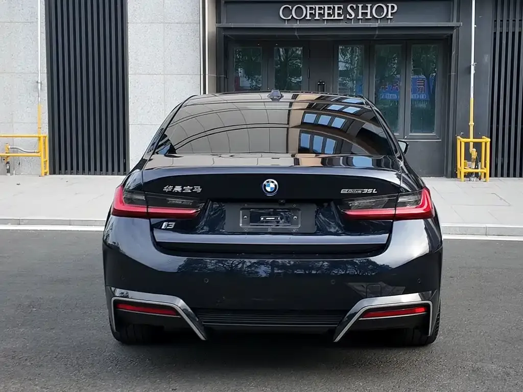 BMW i3 — фото 5