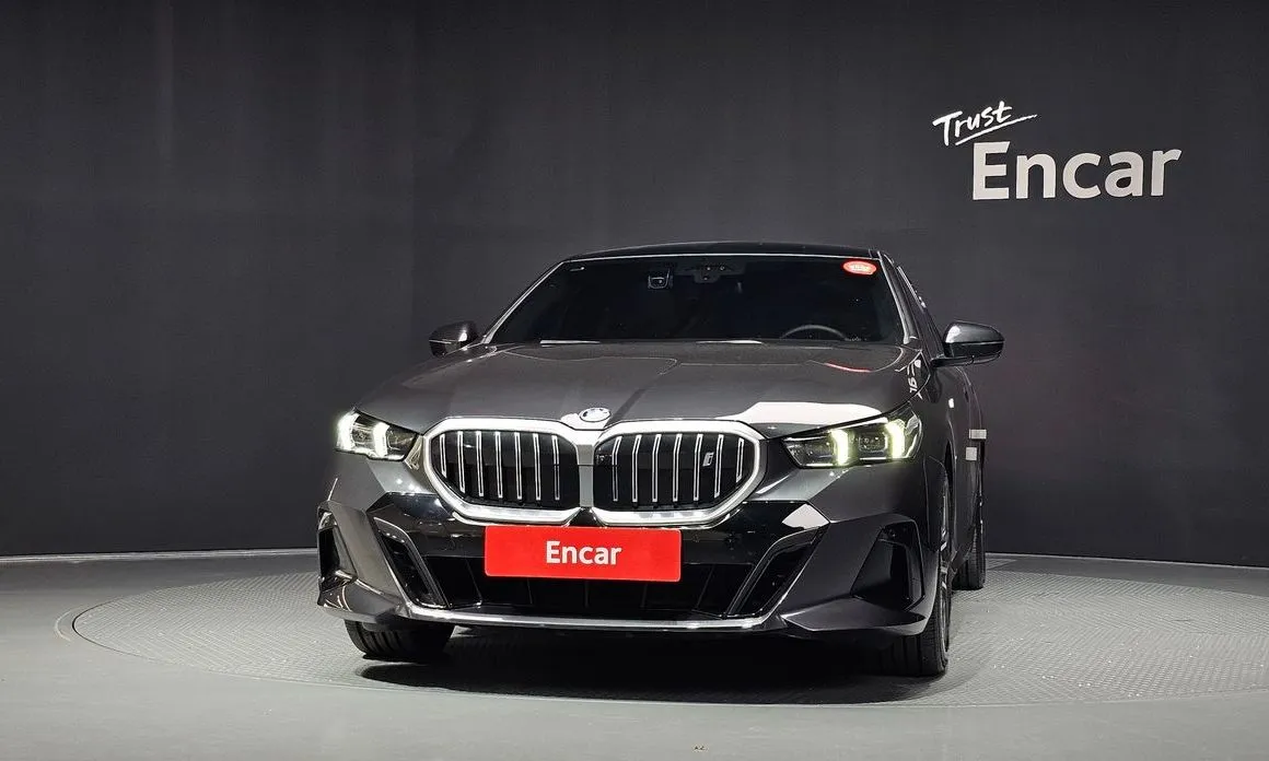 BMW i5 — фото 2