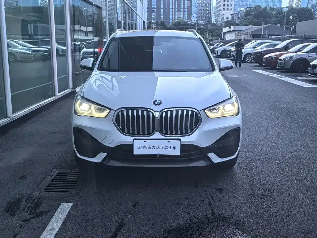 BMW X1 — фото 6
