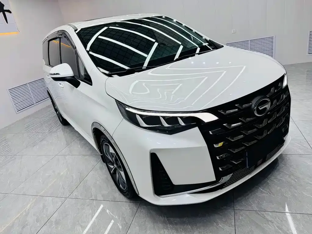 GAC Motor Trumpchi M6 — фото 3