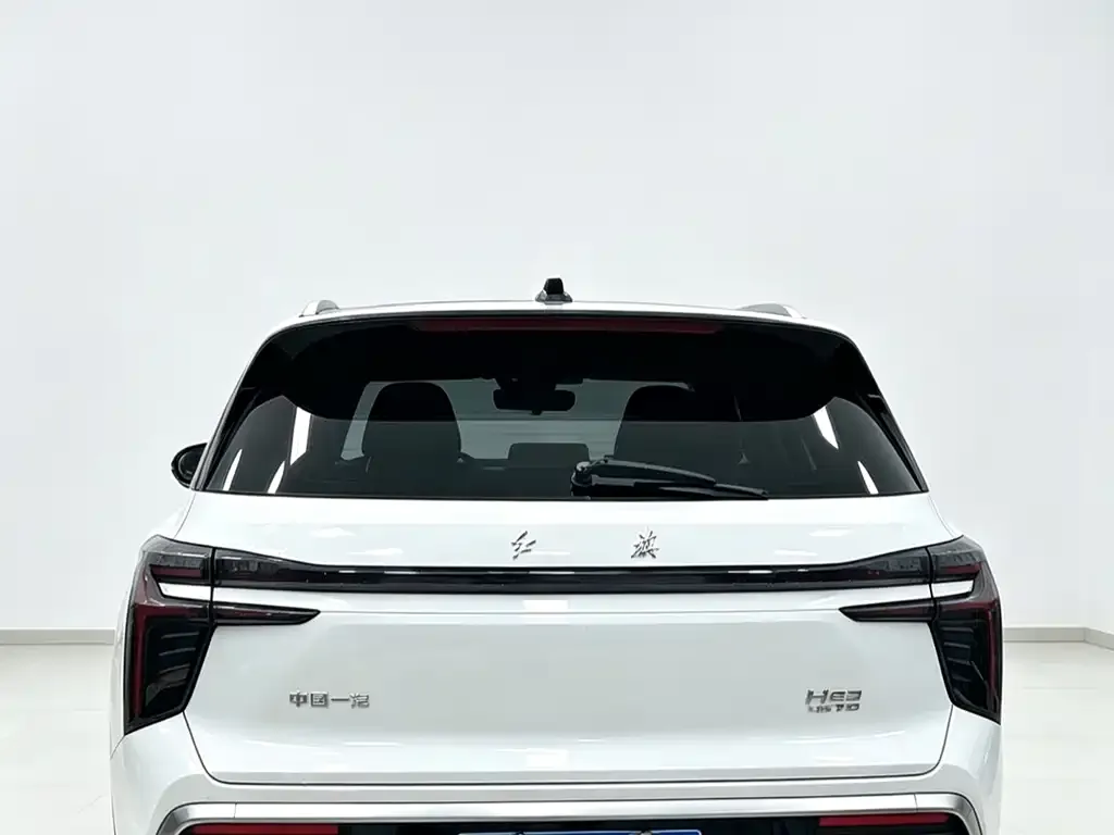Hongqi HS3 — фото 2