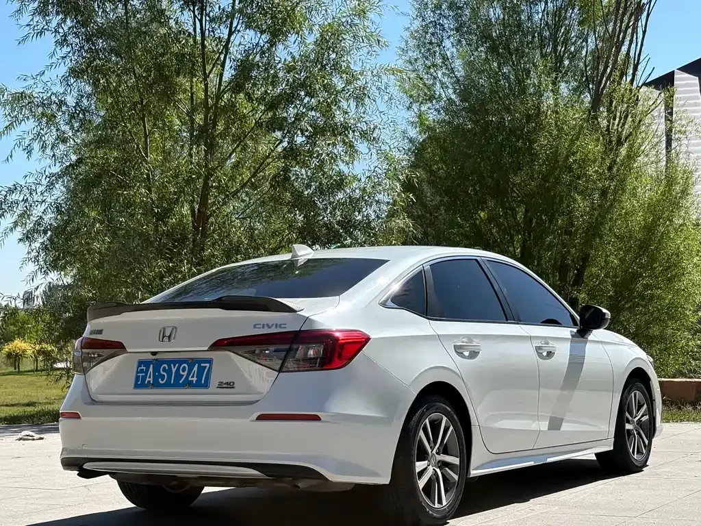 Honda Civic — фото 3