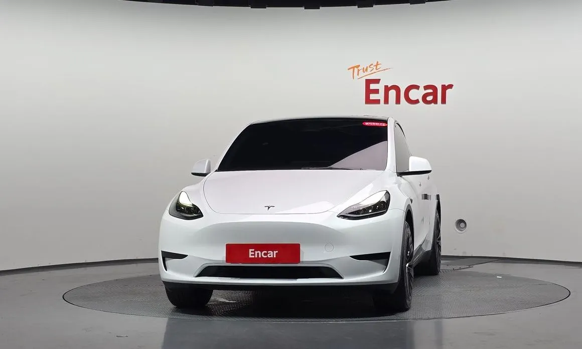 Tesla Model Y — фото 9