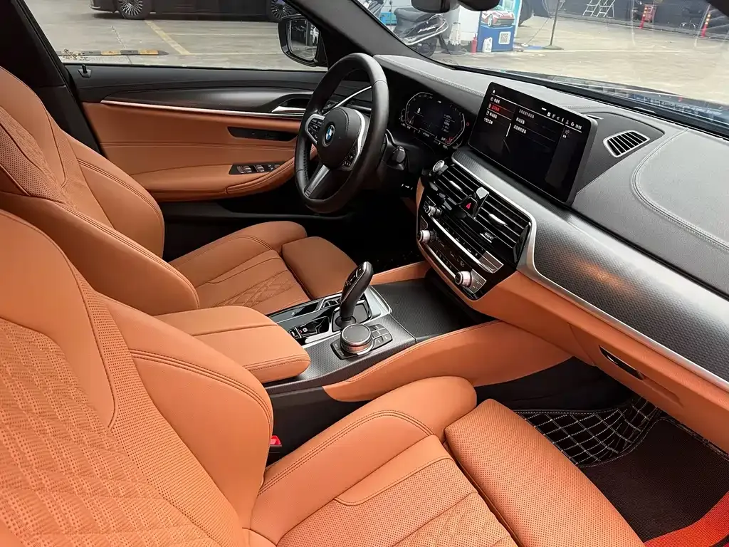 BMW 5 Series (Import) — фото 2