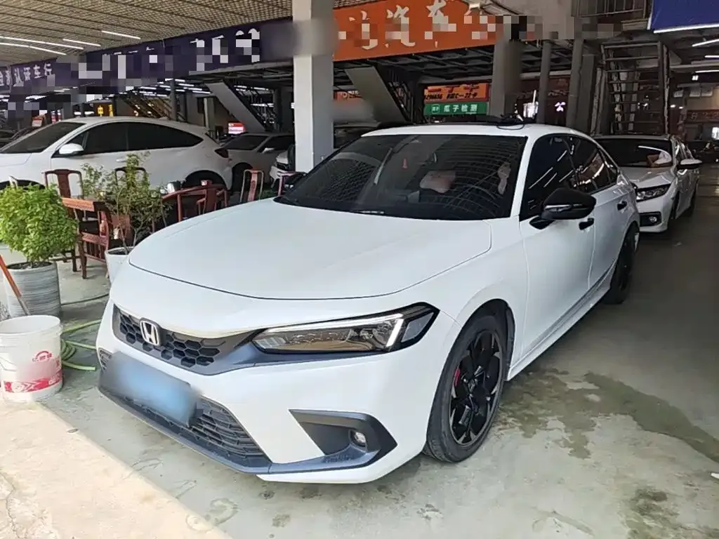 Honda Civic — фото 10