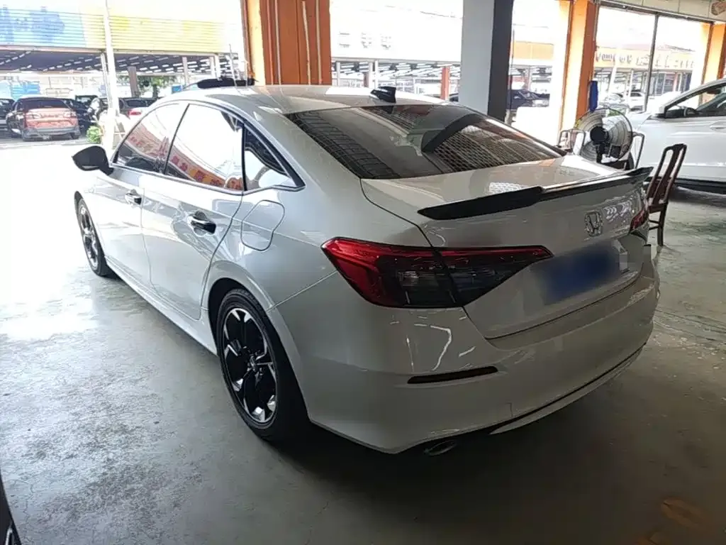 Honda Civic — фото 5