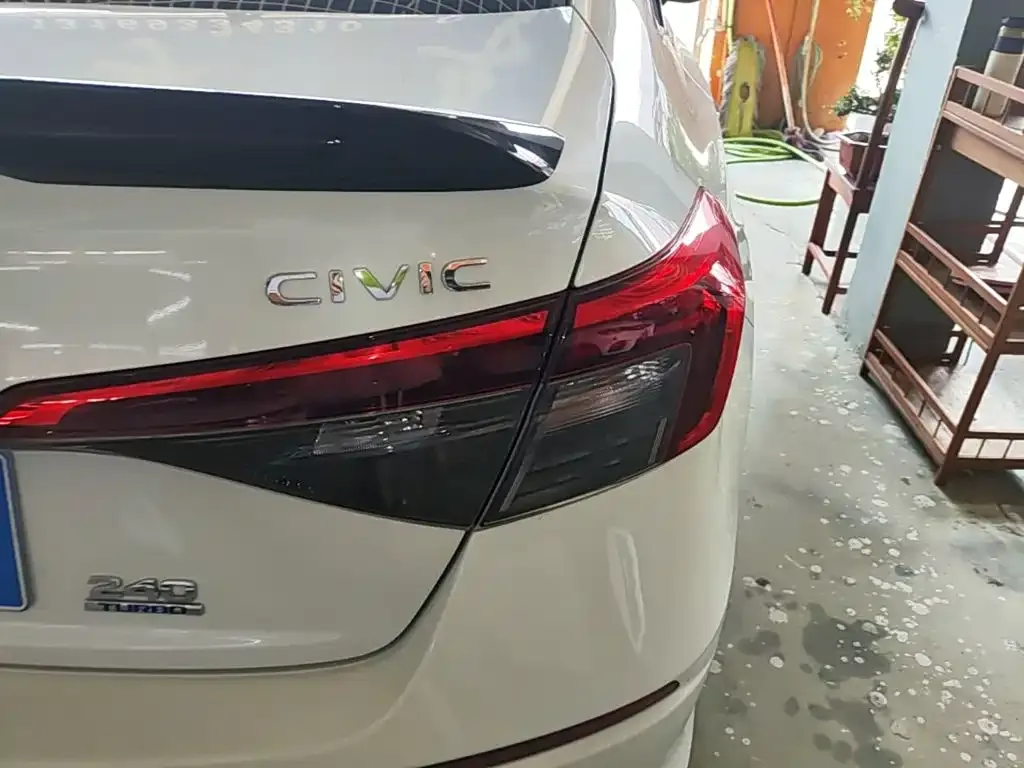 Honda Civic — фото 3