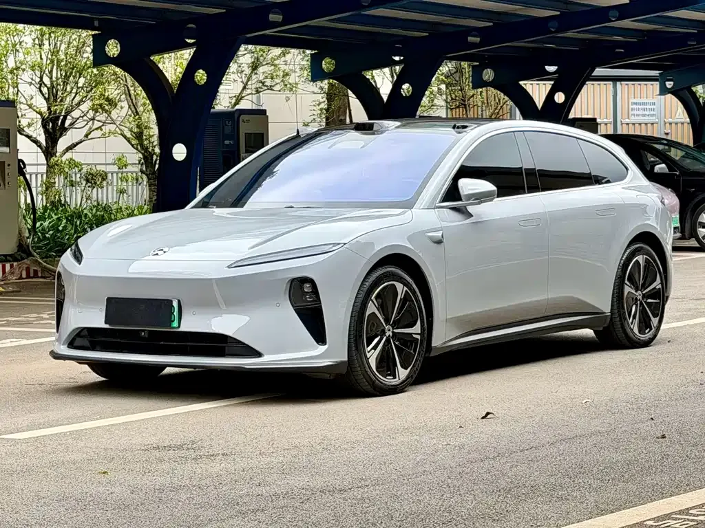 NIO ET5T — фото 1