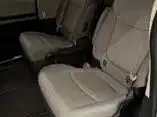 Toyota Sienna — фото 2