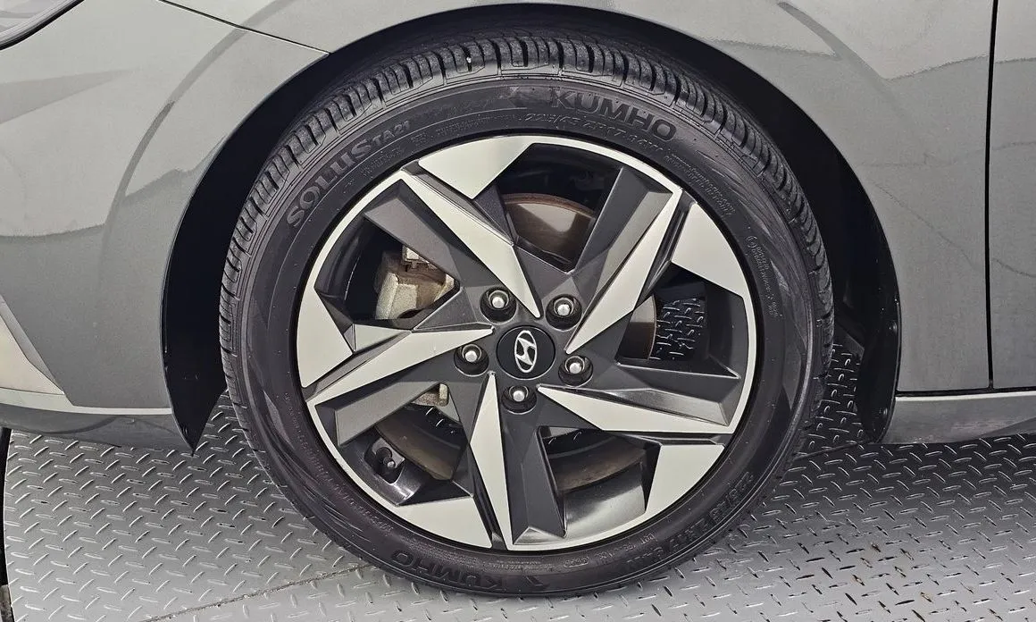Hyundai AVANTE — фото 8