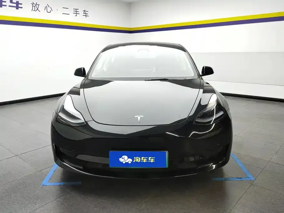 Tesla Model 3 — фото 2