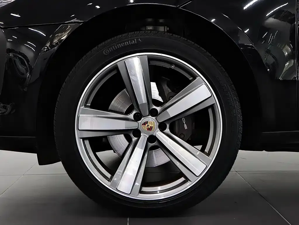 Porsche Macan — фото 6