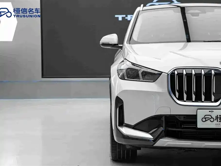 BMW X1 — фото 7