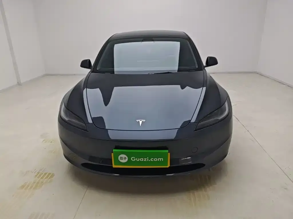Tesla Model 3 — фото 5
