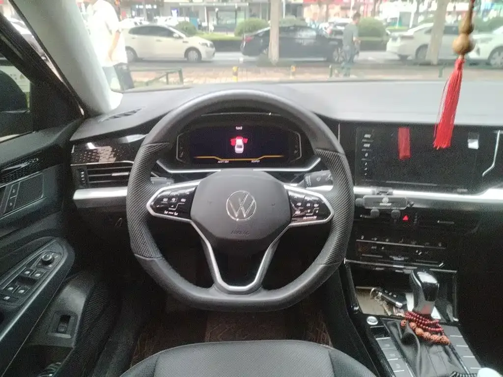 Volkswagen Passat — фото 8