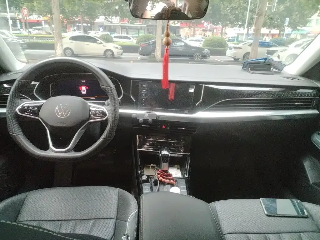 Volkswagen Passat — фото 5