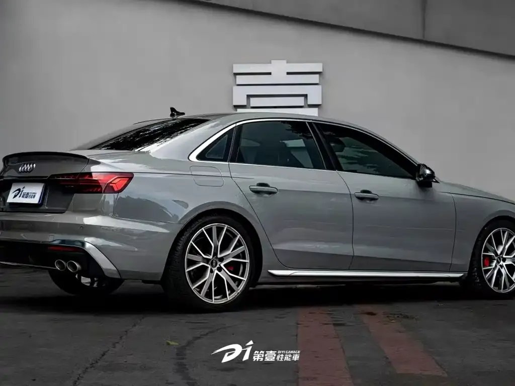 Audi S4 — фото 7