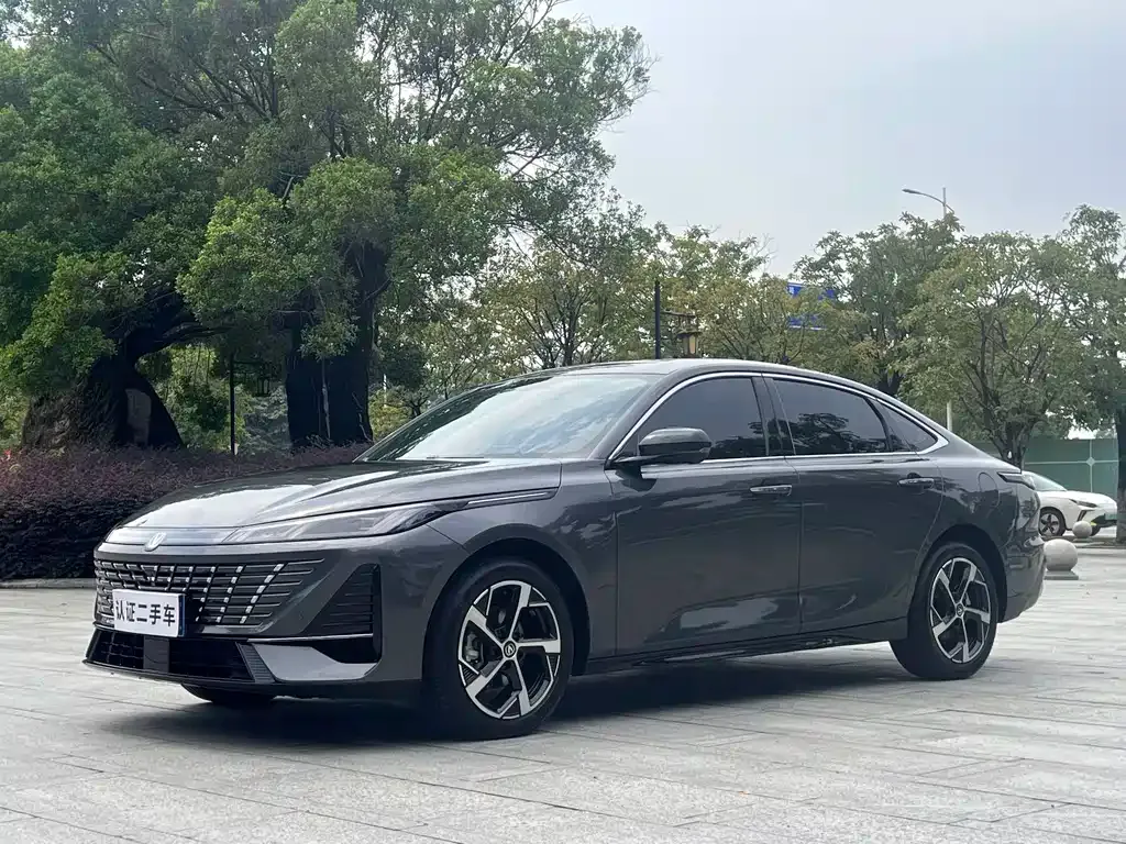 Changan Eado — фото 1