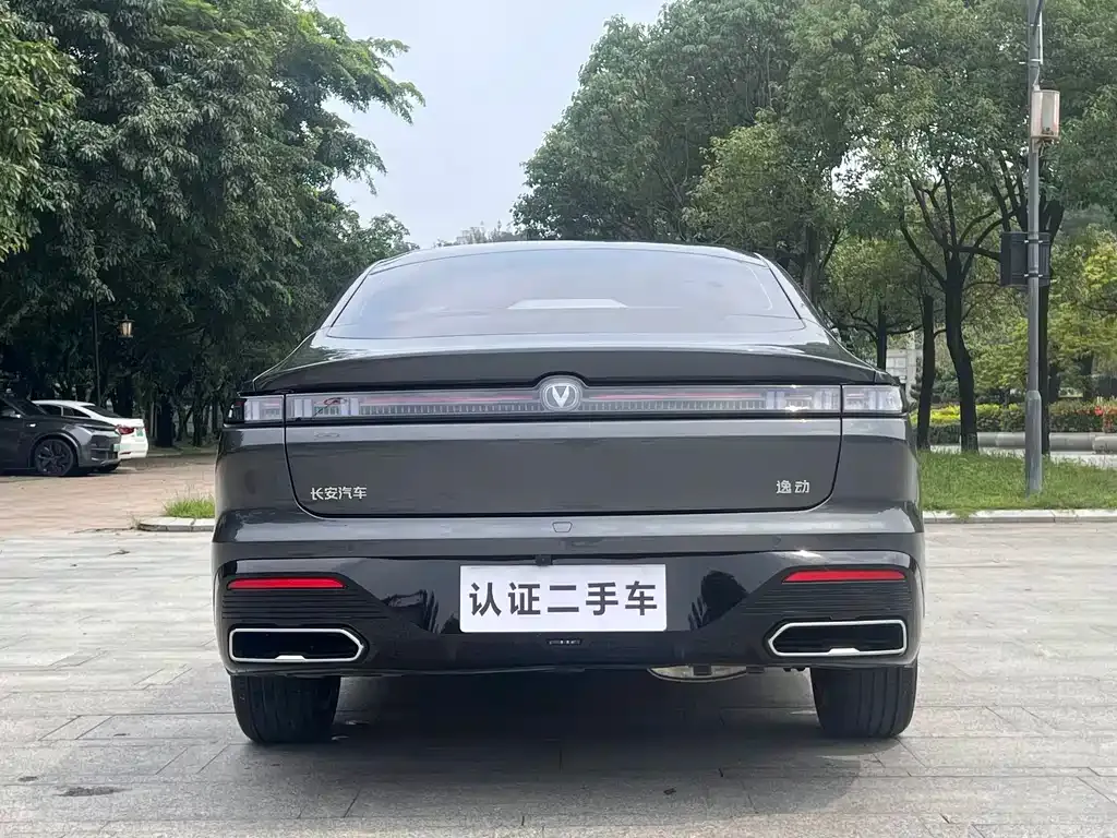 Changan Eado — фото 8